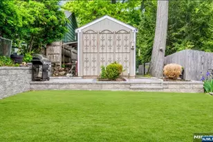105 Bergen Ave, Waldwick, NJ 07463 - Photo 37