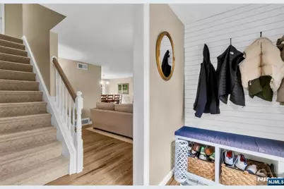105 Bergen Avenue, Waldwick, NJ 07463 - Photo 5