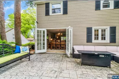 105 Bergen Avenue, Waldwick, NJ 07463 - Photo 31