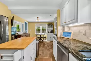 105 Bergen Ave, Waldwick, NJ 07463 - Photo 19