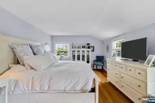 105 Bergen Ave, Waldwick, NJ 07463 - Photo 29