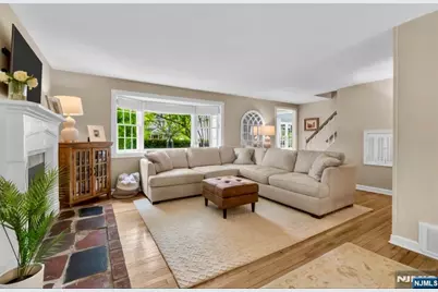 105 Bergen Avenue, Waldwick, NJ 07463 - Photo 13