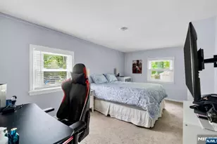 105 Bergen Ave, Waldwick, NJ 07463 - Photo 27