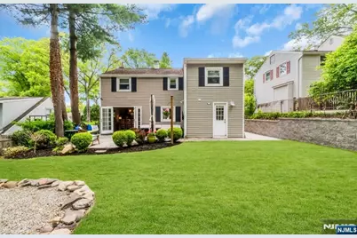 105 Bergen Avenue, Waldwick, NJ 07463 - Photo 39