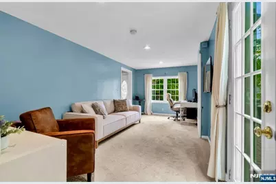 105 Bergen Avenue, Waldwick, NJ 07463 - Photo 9