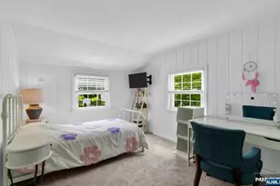 105 Bergen Ave, Waldwick, NJ 07463 - Photo 23