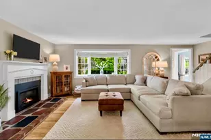 105 Bergen Ave, Waldwick, NJ 07463 - Photo 11