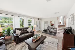 12 Willis Dr, Closter, NJ 07624 - Photo 5
