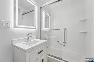 2000 Linwood Ave 4P, Fort Lee, NJ 07024 - Photo 15