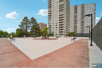2000 Linwood Avenue 4P #4P, Fort Lee, NJ 07024 - Photo 23