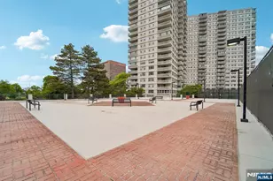 2000 Linwood Ave 4P, Fort Lee, NJ 07024 - Photo 23