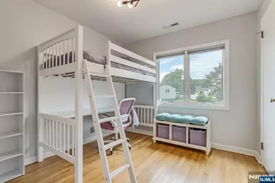 670 Swathmore Lane, Paramus, NJ 07652 - Photo 27