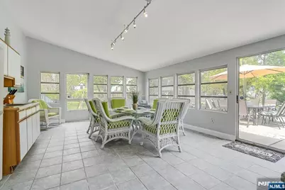 670 Swathmore Lane, Paramus, NJ 07652 - Photo 33