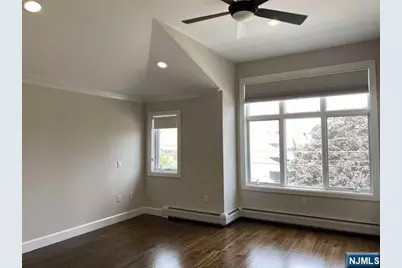 1582 John Street, Fort Lee, NJ 07024 - Photo 7