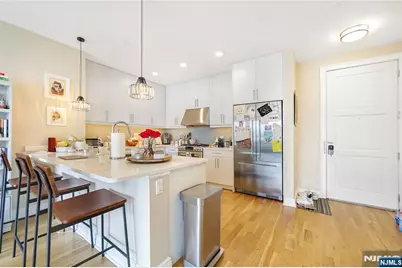 15 Somerset Lane 514 #514, Edgewater, NJ 07020 - Photo 9