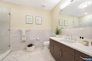 15 Somerset Ln 514, Edgewater, NJ 07020 - Photo 5