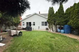 131 St Joseph Blvd, Lodi, NJ 07644 - Photo 23