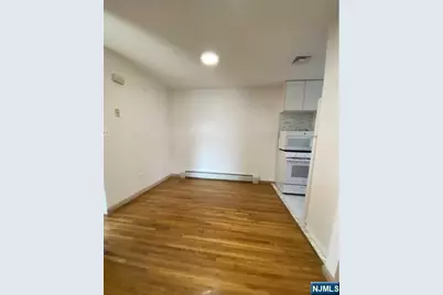 131 Saint Joseph Boulevard, Lodi, NJ 07644 - Photo 17