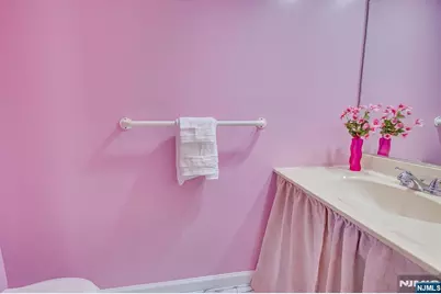 1402 Maplecrest Road 1402 #1402, Edison, NJ 08820 - Photo 23