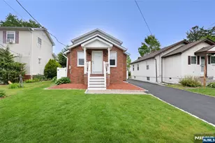 25-14 Berdan Ave, Fair Lawn, NJ 07410 - Photo 17