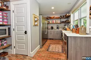 208 Lincoln Ave, Ridgewood, NJ 07450 - Photo 9