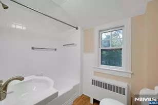 288 Van Dien Ave D, Ridgewood, NJ 07450 - Photo 27