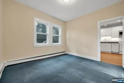288 Van Dien Avenue D #D, Ridgewood, NJ 07450 - Photo 9