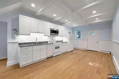 288 Van Dien Avenue D #D, Ridgewood, NJ 07450 - Photo 3