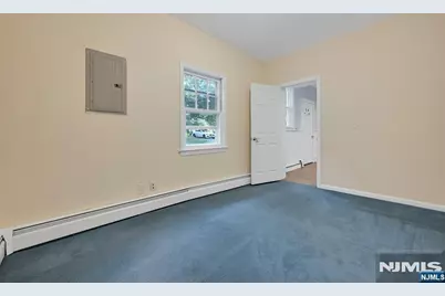 288 Van Dien Avenue D #D, Ridgewood, NJ 07450 - Photo 13