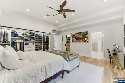 29 Roslyn Avenue, Englewood Cliffs, NJ 07632 - Photo 23