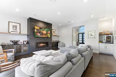 29 Roslyn Avenue, Englewood Cliffs, NJ 07632 - Photo 19