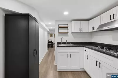 293 Clifton Avenue, Newark, NJ 07104 - Photo 15