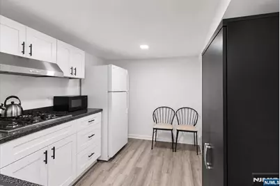 293 Clifton Avenue, Newark, NJ 07104 - Photo 11