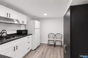 293 Clifton Ave, Newark, NJ 07104 - Photo 11