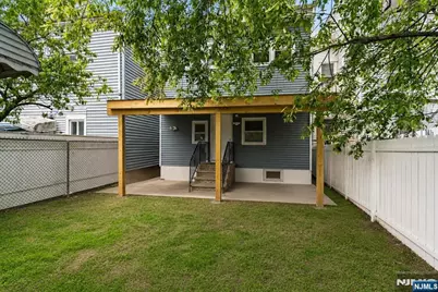 293 Clifton Avenue, Newark, NJ 07104 - Photo 31