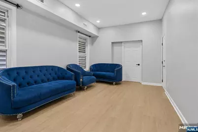 293 Clifton Avenue, Newark, NJ 07104 - Photo 23