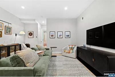 289 Webster Avenue 1A #1a, Jersey City, NJ 07307 - Photo 3