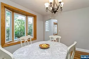 26 Pleasant Ave, Tenafly, NJ 07670 - Photo 9
