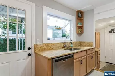 26 Pleasant Avenue, Tenafly, NJ 07670 - Photo 13