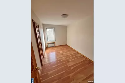 62 Stein Avenue 2 #2, Wallington, NJ 07057 - Photo 5