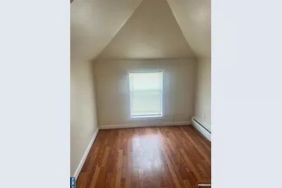 62 Stein Avenue 2 #2, Wallington, NJ 07057 - Photo 7