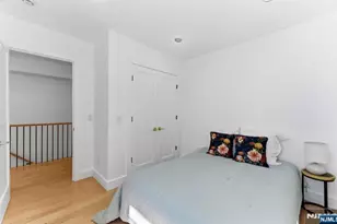 113 5 Oak Street 1, Jersey City, NJ 07304 - Photo 5