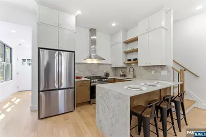 113.5 Oak Street 1 #1, Jersey City, NJ 07304 - Photo 1