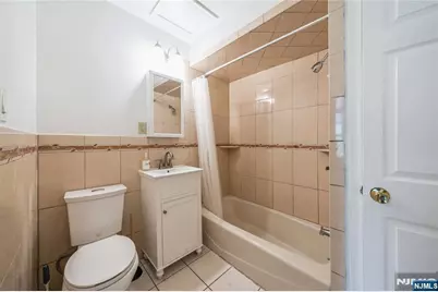 309 14th Street, Union City, NJ 07087 - Photo 11