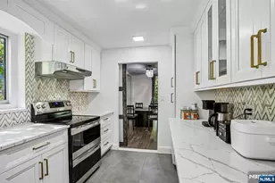 1077 River Road 211, Edgewater, NJ 07020 - Photo 17
