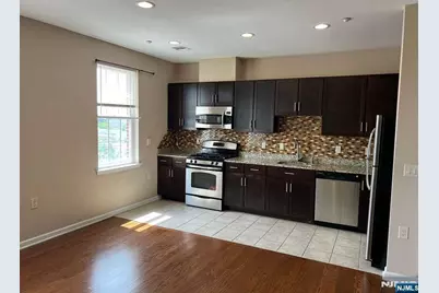 1209 Summit Avenue 402 #402, Jersey City, NJ 07307 - Photo 11