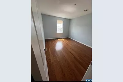 1209 Summit Avenue 402 #402, Jersey City, NJ 07307 - Photo 7