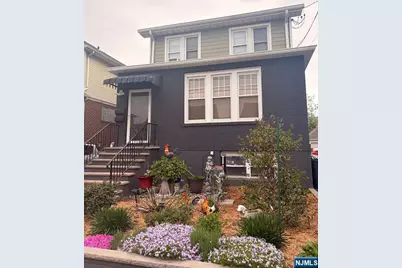 32 Hamilton Avenue, Fairview, NJ 07022 - Photo 1