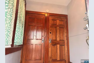32 Hamilton Avenue, Fairview, NJ 07022 - Photo 3