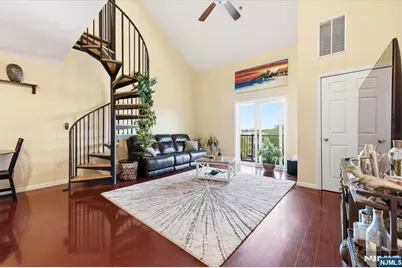 39 Union Street 402 #402, Hackensack, NJ 07601 - Photo 9